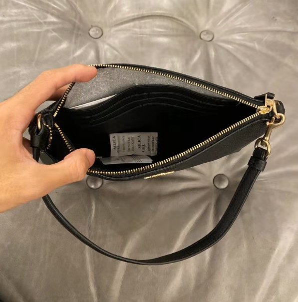 coach新款黑色零钱包麻将包QQ快递顺利到手 coach家