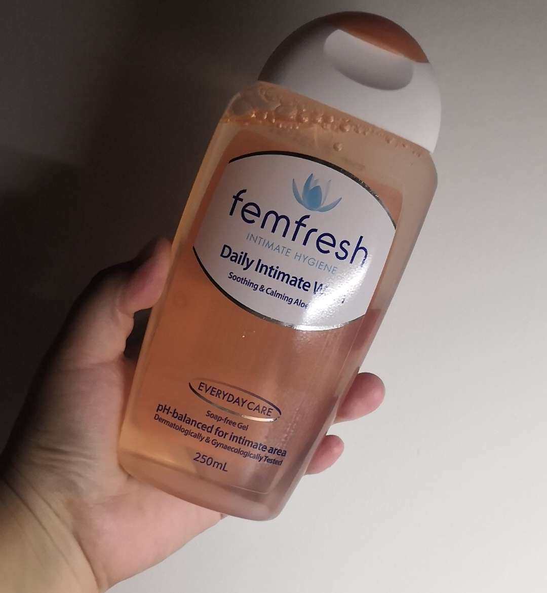 Fem fresh洗护  刚刚收到的快递，马上就拆来了， 在