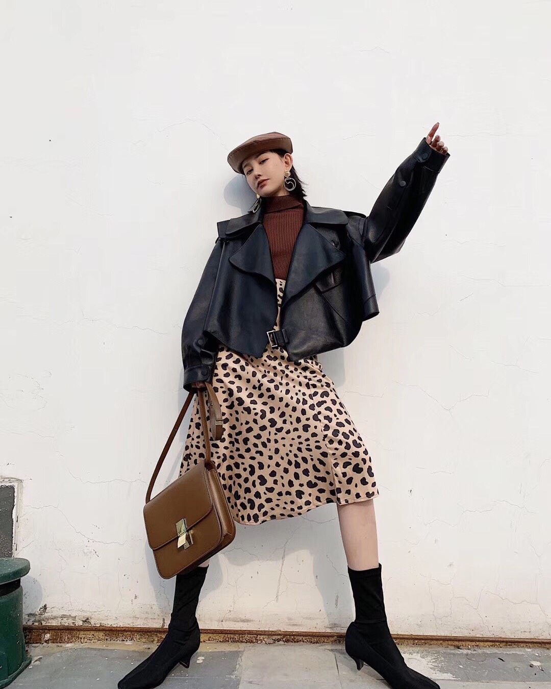 皮衣是我秋冬不可缺少的单品ACNE宽松版的皮衣 皮衣可以穿搭