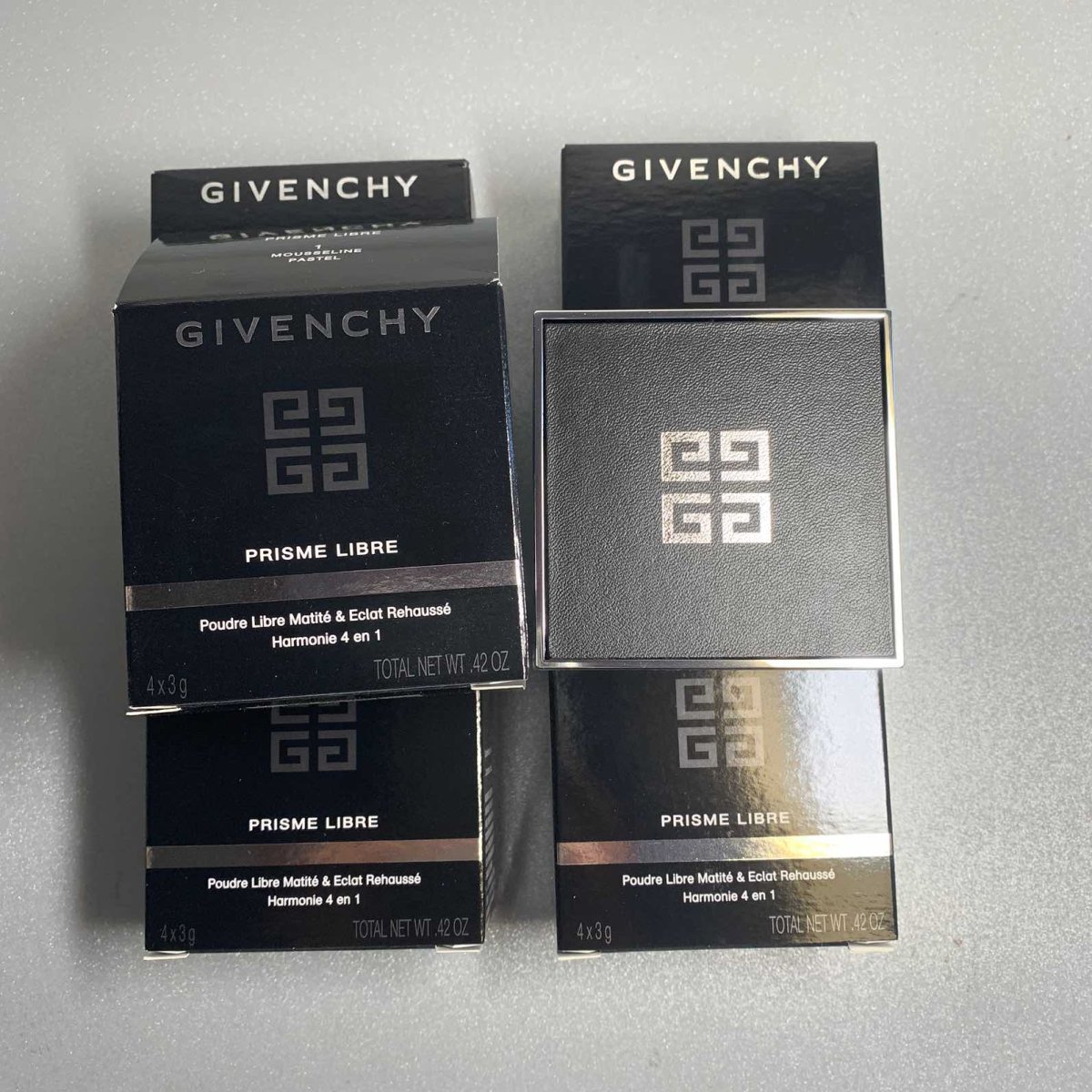 出 纪梵希四宫格散粉 1号色 英国escentual入 余5