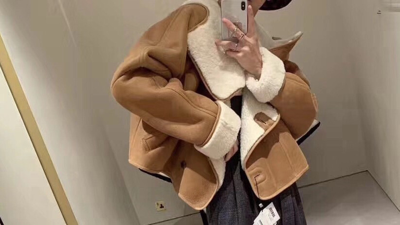 加拿大鹅和moncler羽绒服  保暖整个冬天啦    一件