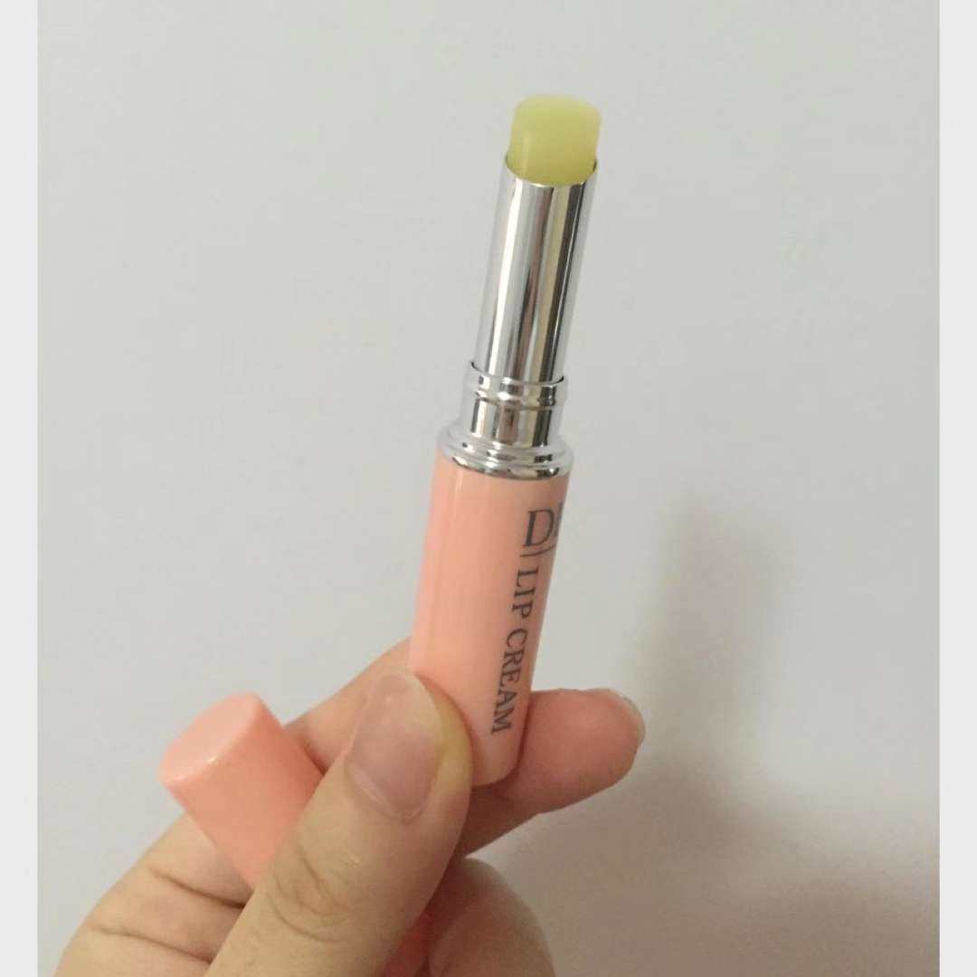 DHC唇膏 平价中的战斗机！[悠闲][悠闲] 说起平价护唇膏