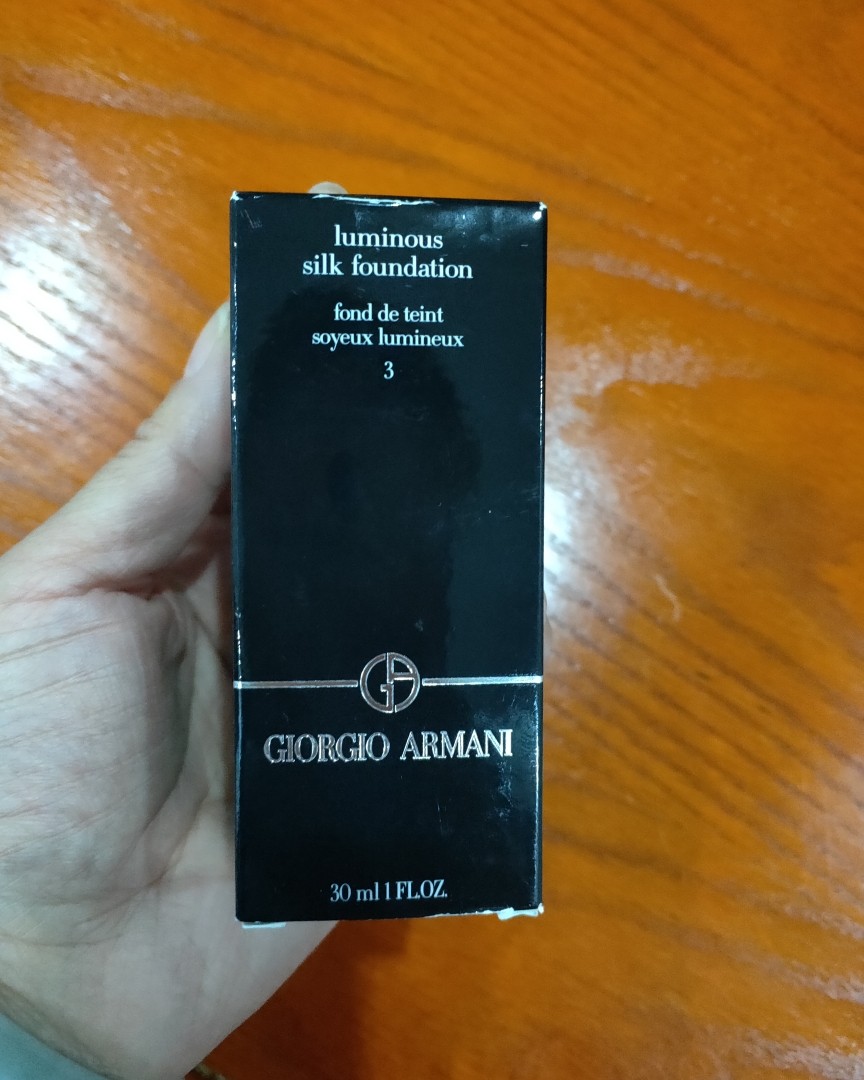 美国丝芙兰入手，阿玛尼Armani 大师粉底液3号色，富裕一