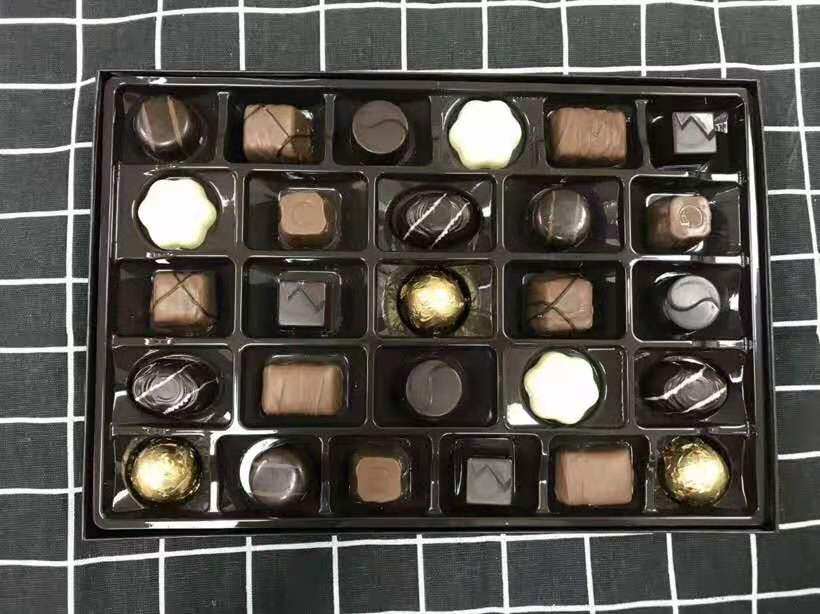 直邮含税￥137】 Godiva 歌帝梵 巧克力假日礼盒装 