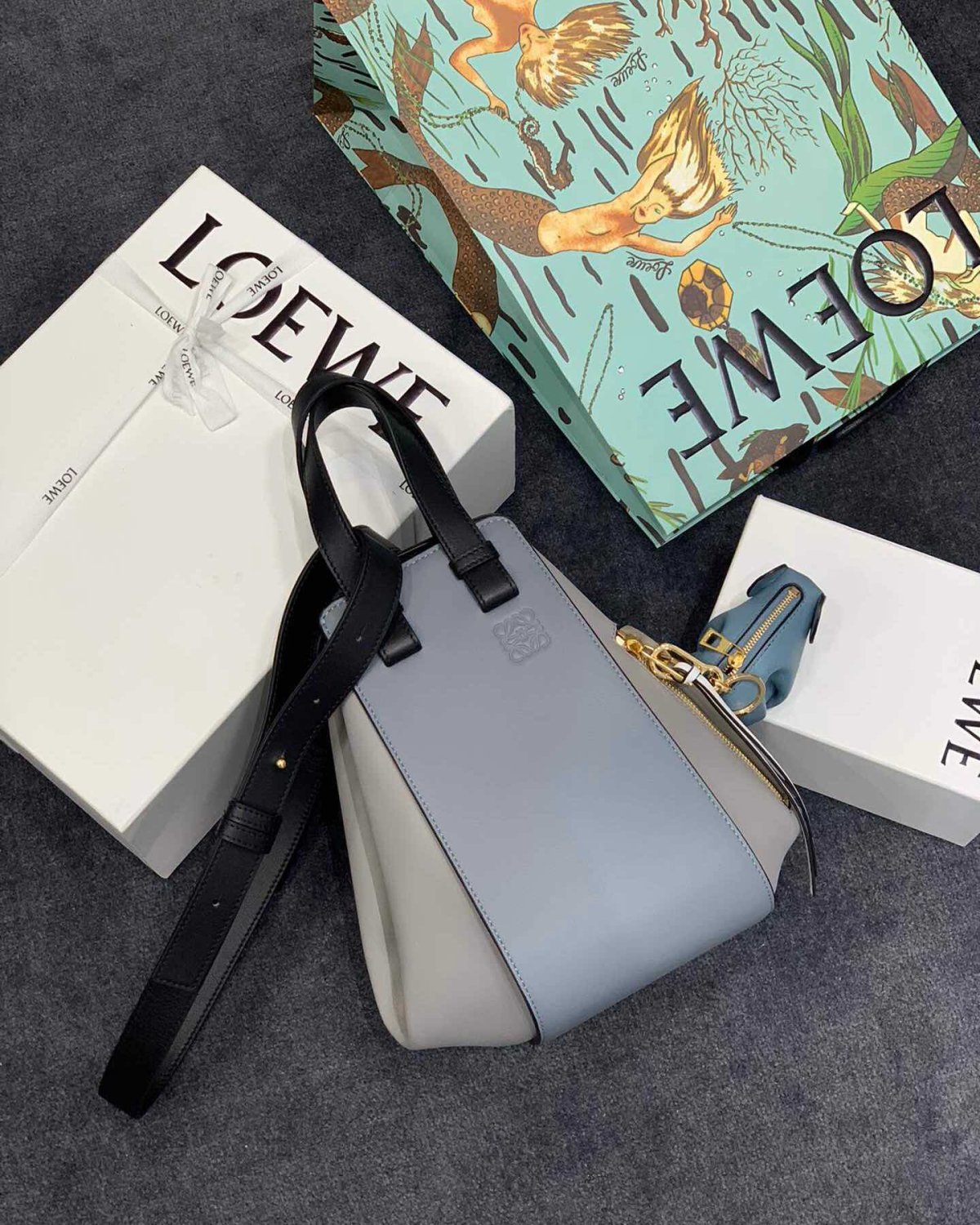 19年温柔配色Loewe Hammock吊床/吊篮包 标志性