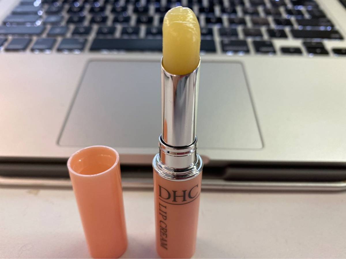 DHC唇膏，平价唇膏中的战斗机呀！！！滋润、滋润、还是滋润，