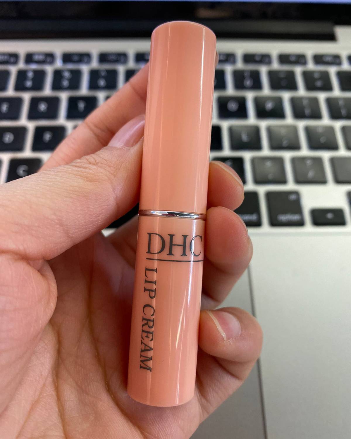 DHC唇膏，平价唇膏中的战斗机呀！！！滋润、滋润、还是滋润，