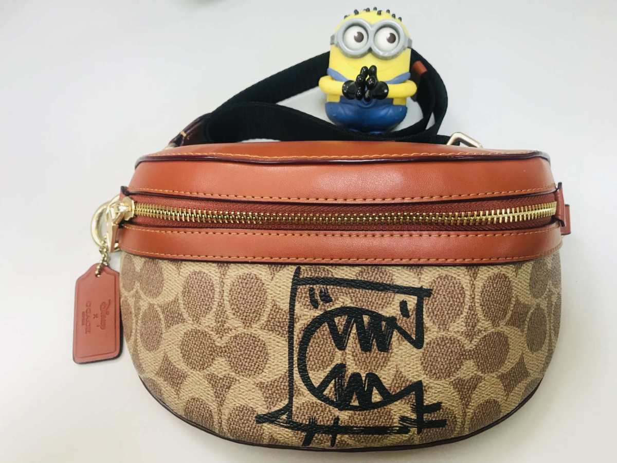 coach家小怪兽腰包