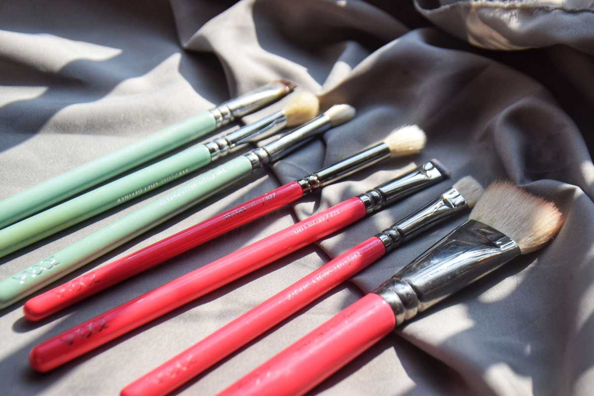 我是囤货王之，拍了照片就得晒的系列 🌸囤刷子上瘾🌸 女生