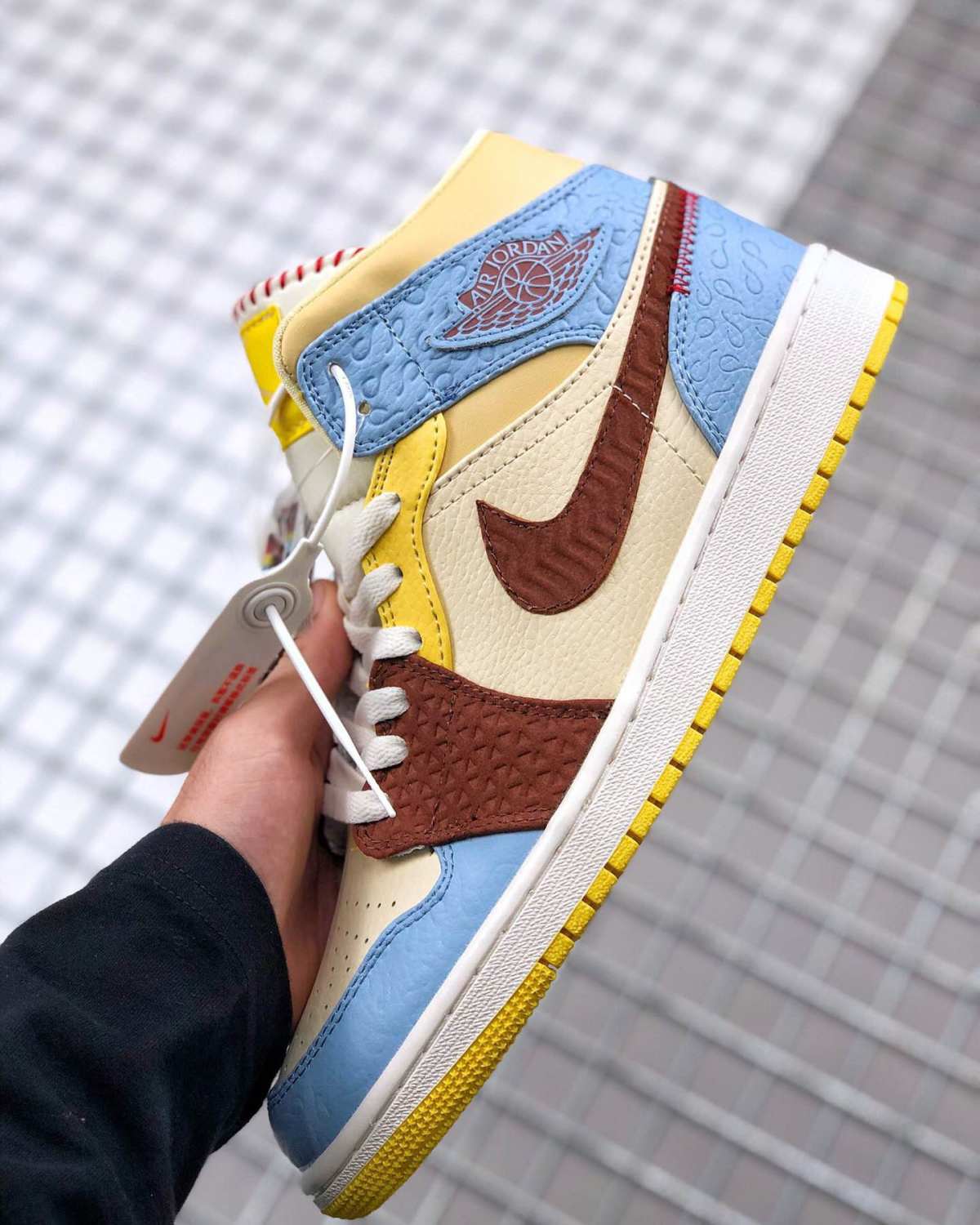 Air Jordan 1 High Mid “Fearles