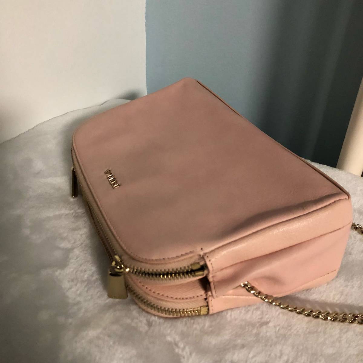 #今天我背这个包#furla双拉链斜挎包 🍇很淑女的芙拉浅