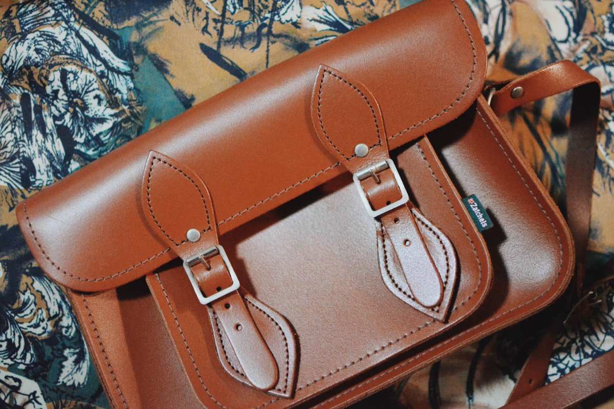 👜今天我背这个包——Zatchels 剑桥包👜 品牌：Z