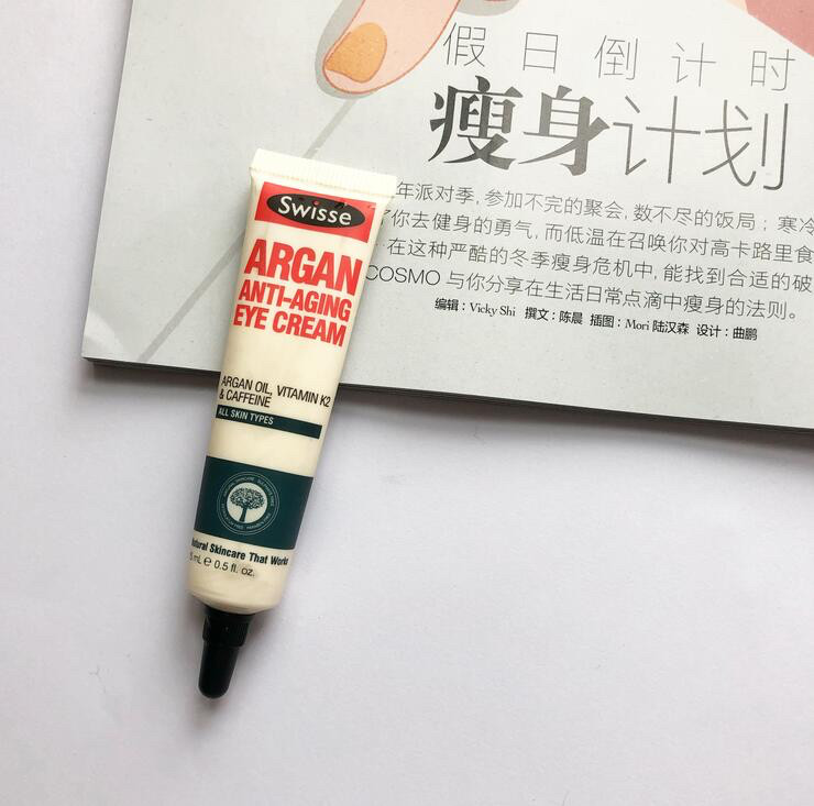 大家似乎对含油的护肤品产生抗拒，认为会堵毛孔闷痘。其实植物性