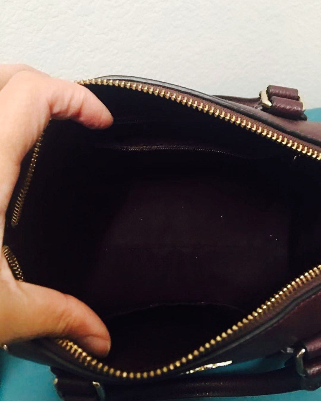 来呀～coach的波士顿包包又来啦～大家还记得我前面晒的那个