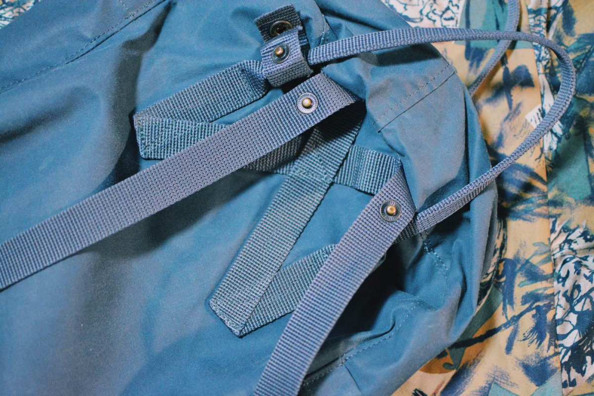 💙今天我背这个包——北极狐 双肩背包💙 品牌：北极狐 F