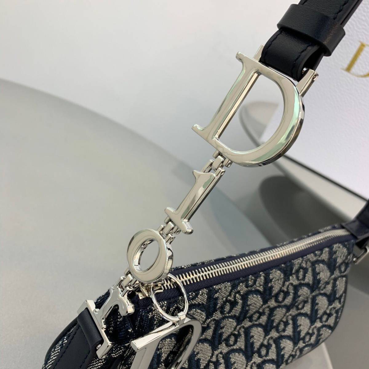 Dior老花中古包包（腋下包)Dior Vintage 有长