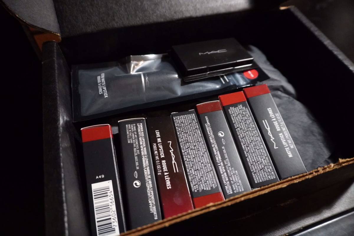 我的黑五战利品❗️（下） 图一：悦木之源菌菇水*2，祛痘凝胶