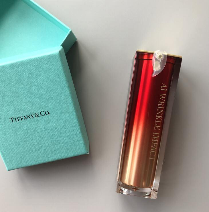 细纹和色是皮肤步入老化的痕迹，刚开始形成的时候，是可以用过针