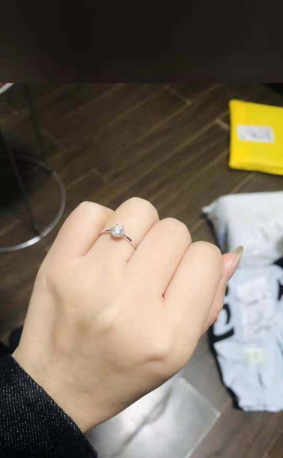 戒指品牌🔥：佐卡伊 戒指价格🔥：4599元 戒指参数🔥