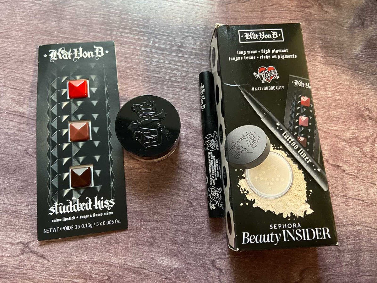 黑五战利品   今年黑五我买的比较多的是护肤品，原因是我妈的