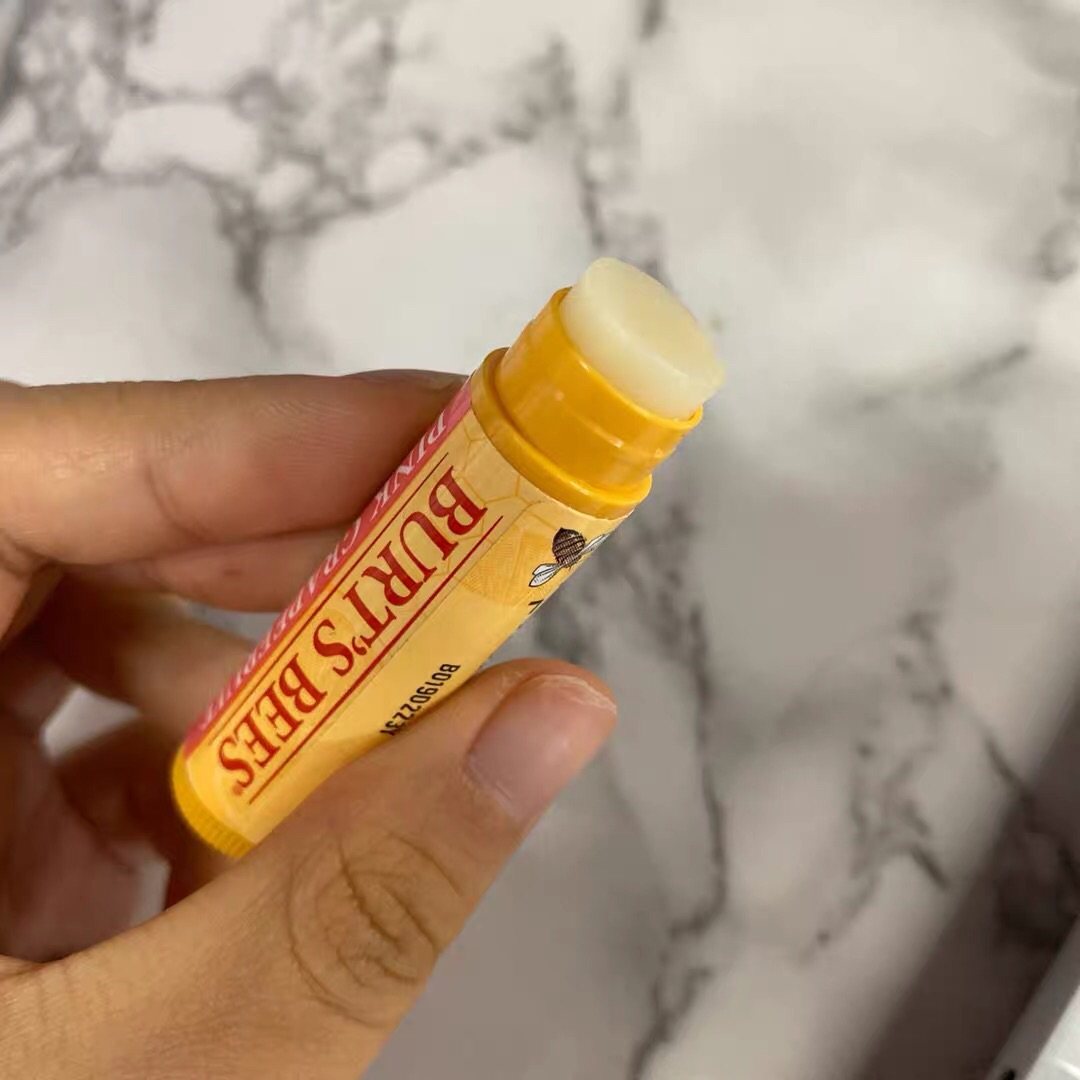 我买过的神低价👉干皮星人不能停的润唇膏 冬天嘴唇👄起皮的