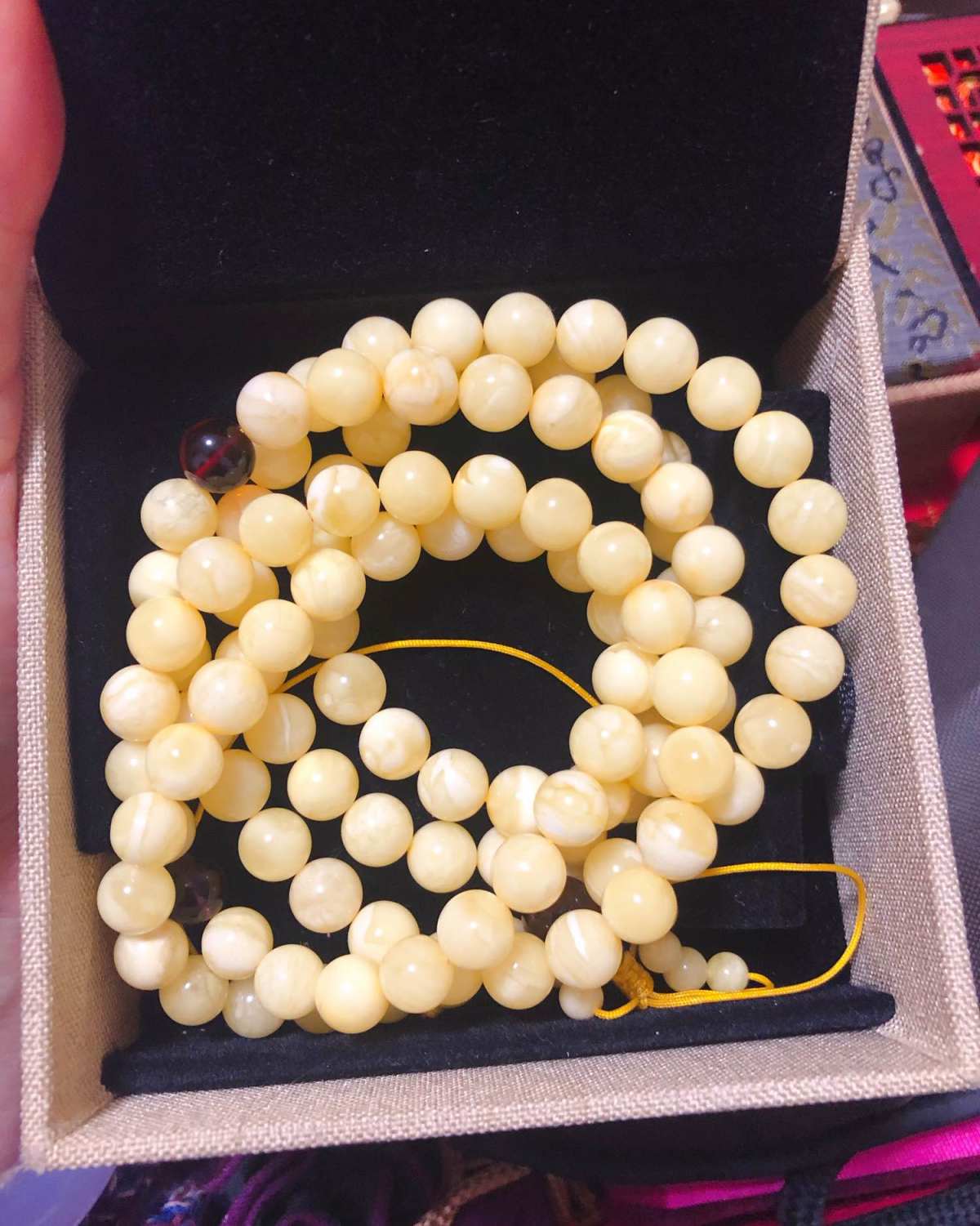 这是都是男朋友给买的礼物🎁 白花蜜蜡108手串，配血珀、紫