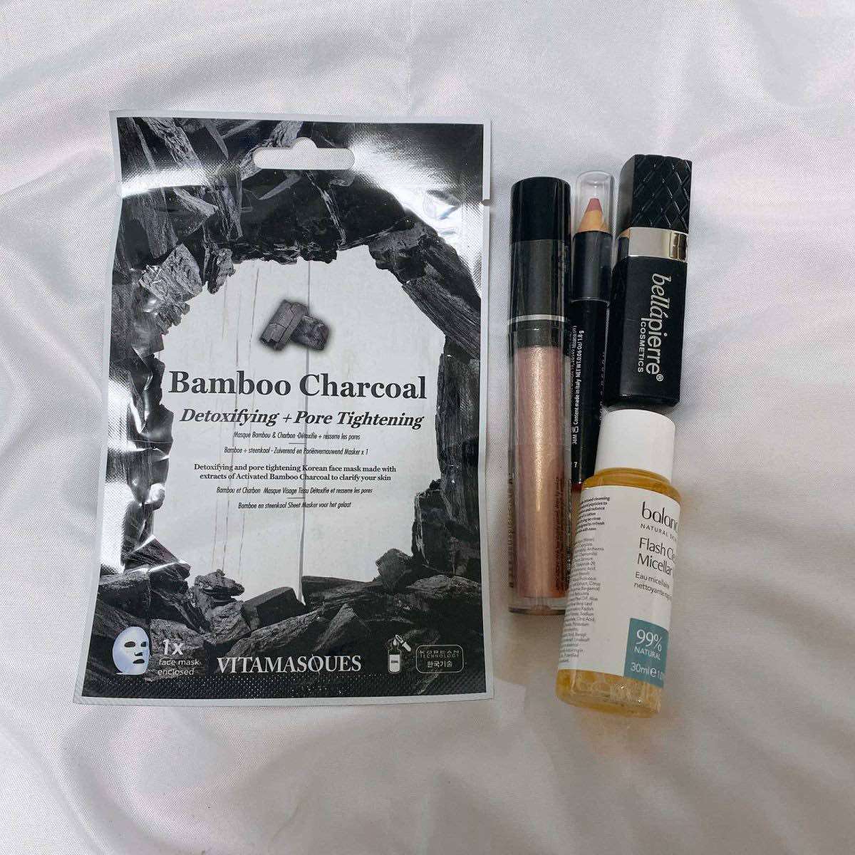 lookfantasic直邮到手超便宜的YSL粉底液~  很