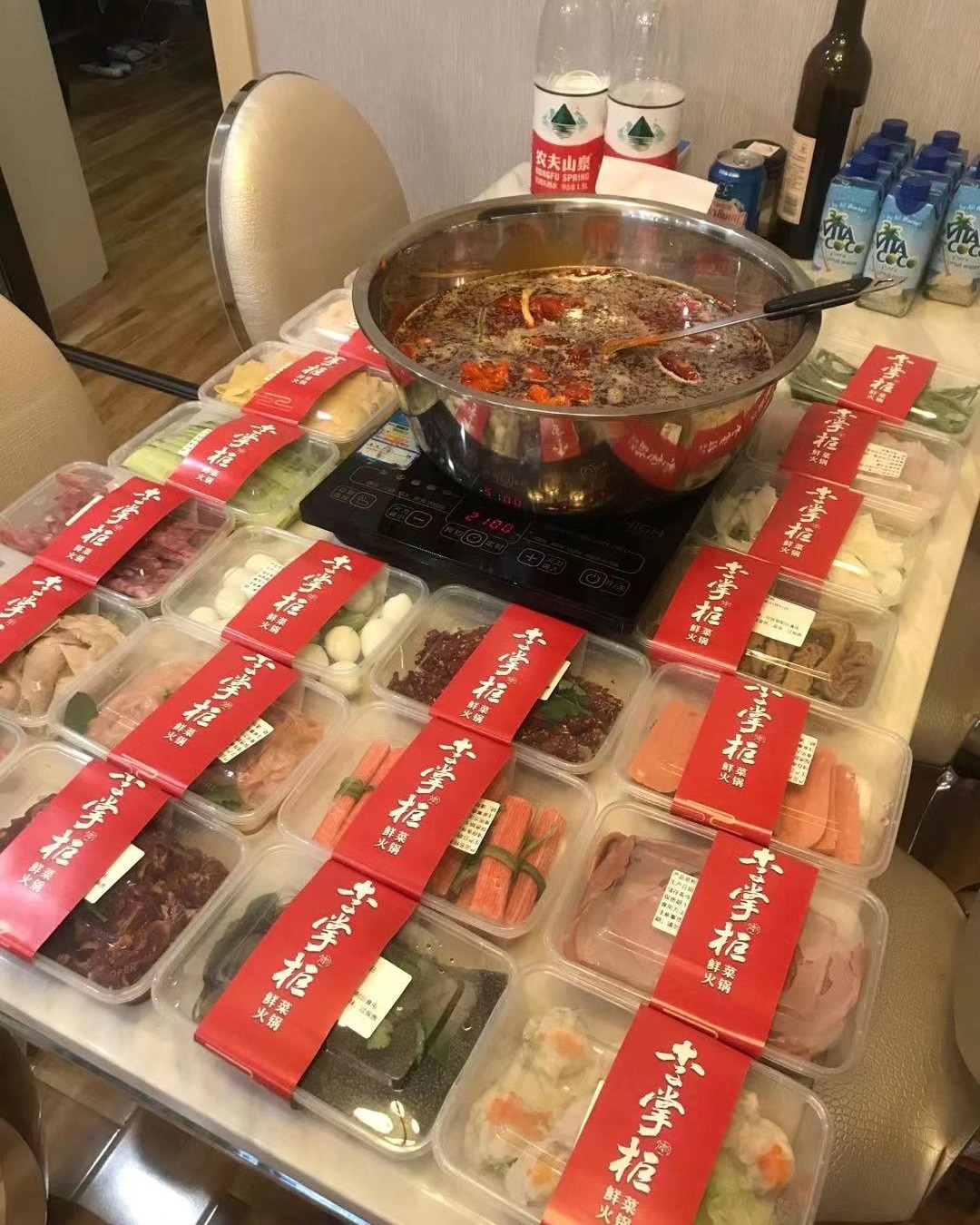 今年的年味太淡了！因为武汉新冠状**，天天躲在家坐月子！各种