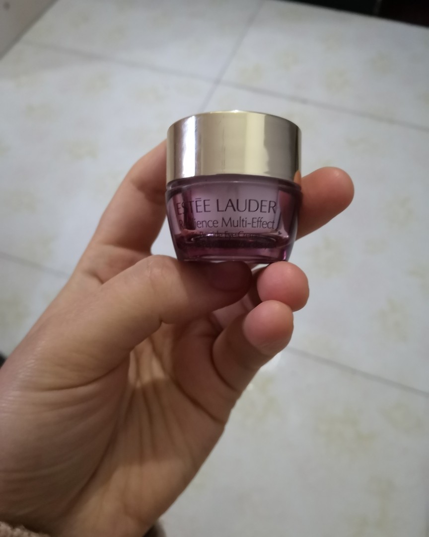 大家有用雅诗兰黛赠送的5毫升多肽弹力眼霜吗？最近开盖用了几天