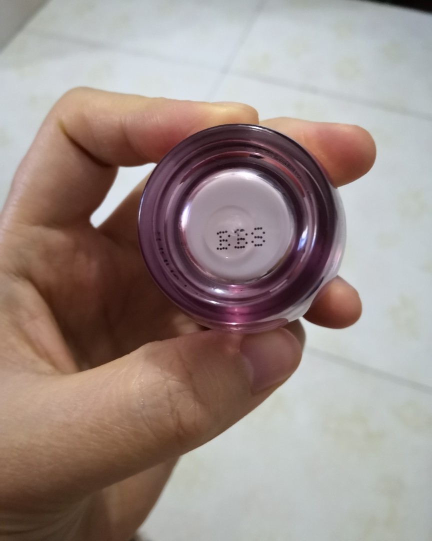 大家有用雅诗兰黛赠送的5毫升多肽弹力眼霜吗？最近开盖用了几天