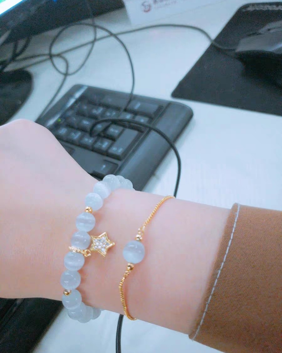 因为和闺蜜逛街，看到她手上戴了这串手链，我也种草了，一百多点