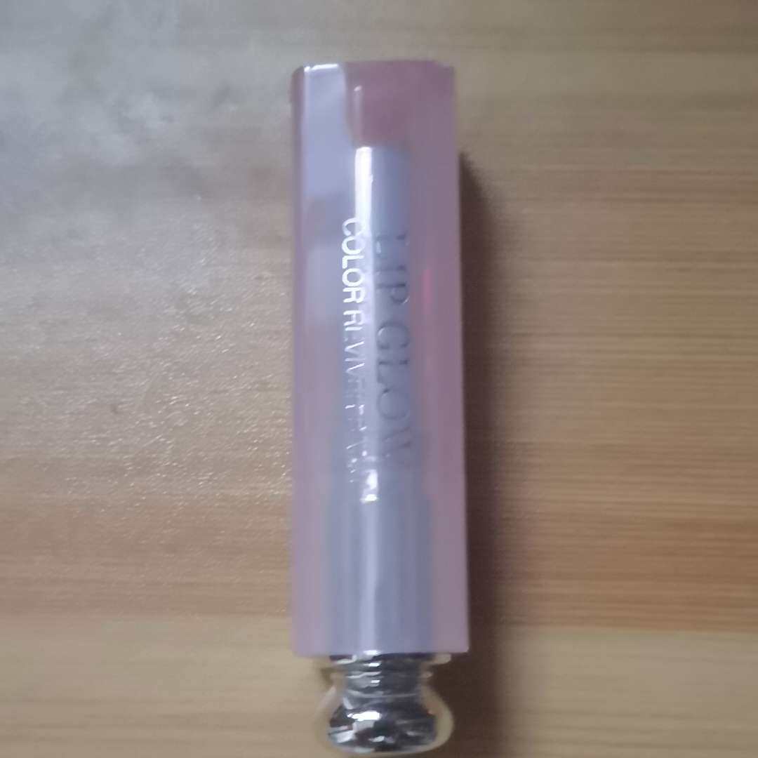 💄迪奥变色口红         这个变色口红有两种颜色，一