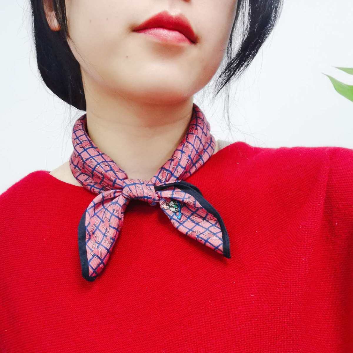 新春打卡7⃣VivienneWestwood小方巾 我还挺爱