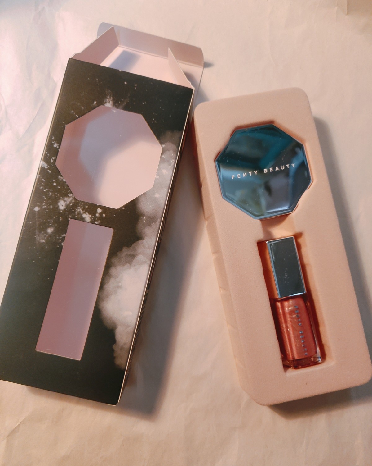 新春打卡③  美到窒息的fenty beauty  🌻🌻