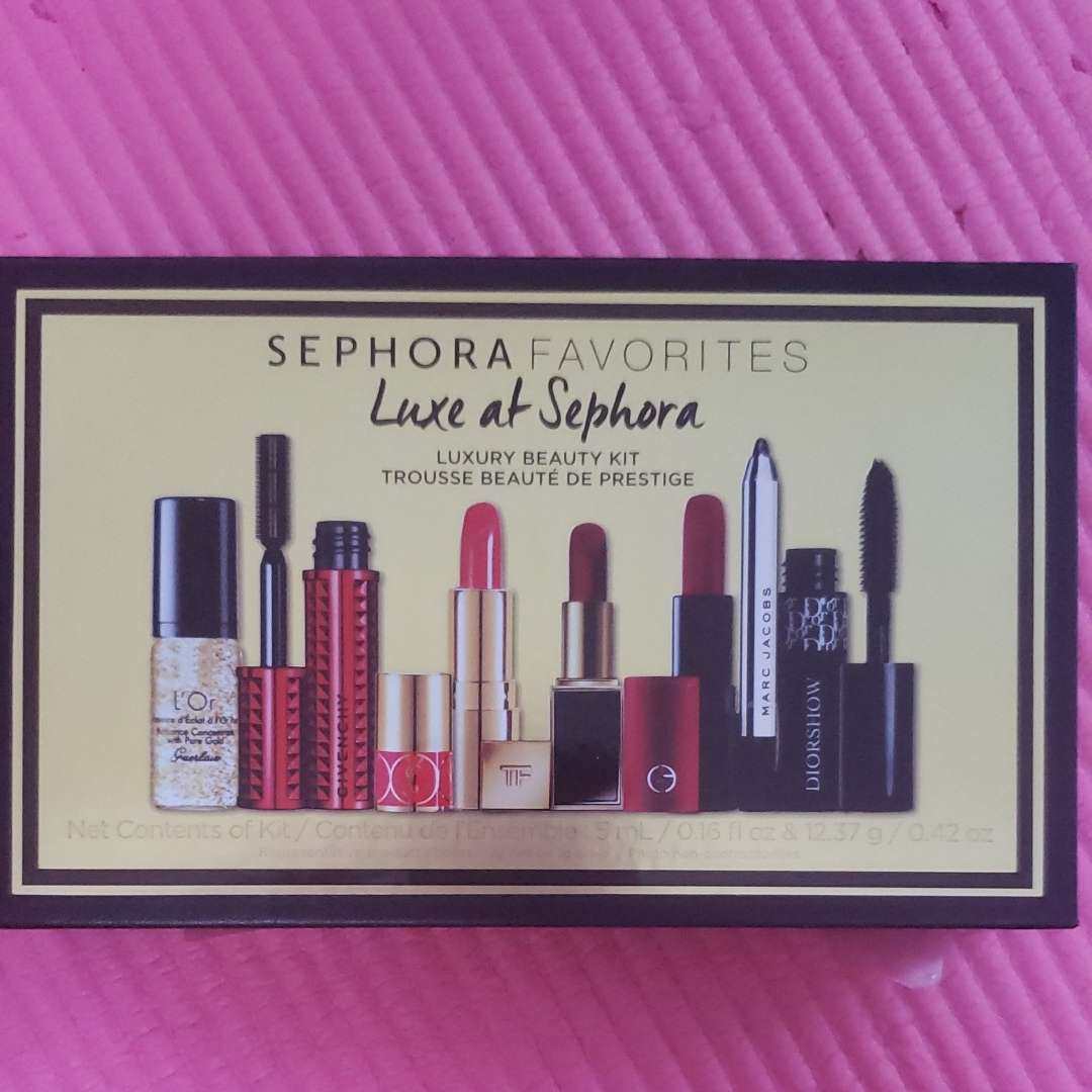 晒一晒丝芙兰那口红套盒 这个套盒是在丝芙兰买的！价格好像是3