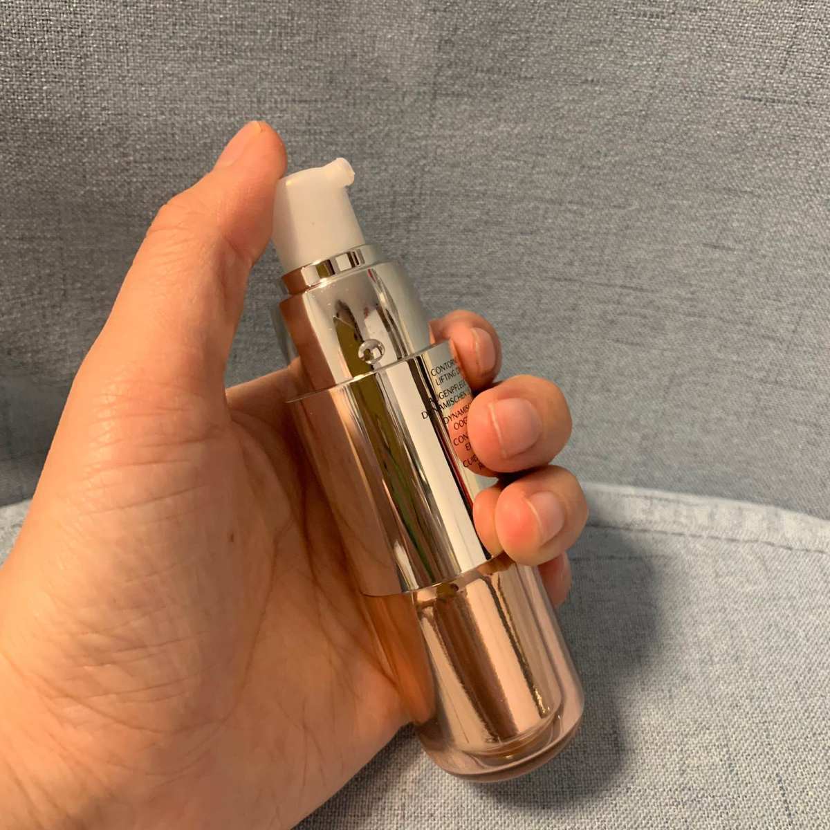 资生堂百优丰盈提拉紧致眼霜 🍇眼睛是心灵的窗口，眼部肌肤是