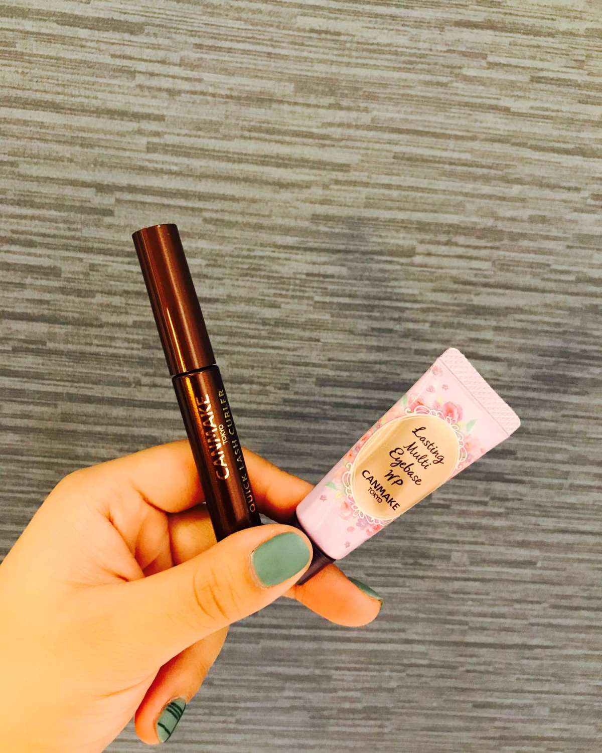 canmake的产品一直是日本的一个开价的非常好用的一个品牌