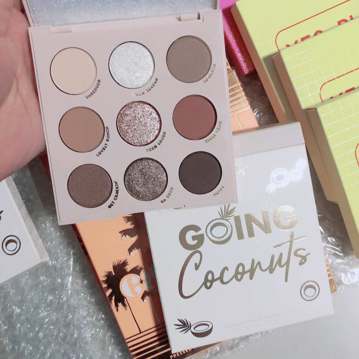 💎卡拉泡泡哪些商品值得买？colourpop热门产品盘点！