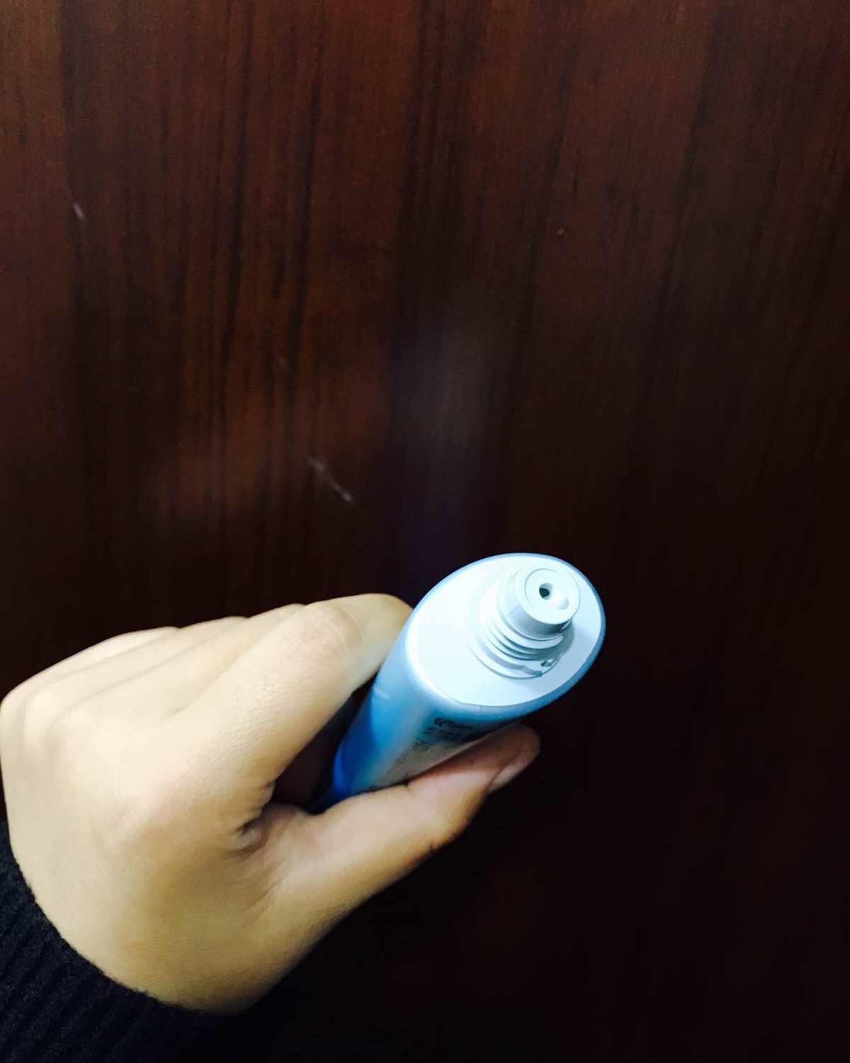 碧柔水感乳这个 很火的一款产品，这款呢，他是凝露质地的涂起来