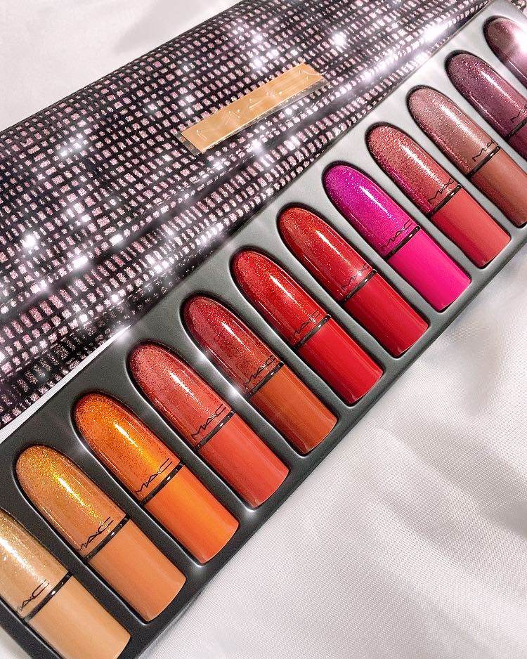 MAC圣诞限定12色渐变口红套盒🎄  这是mac最新出的M