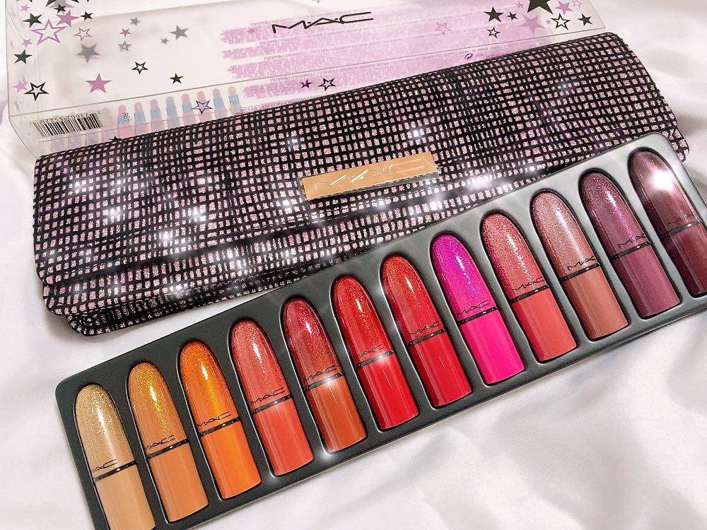 MAC圣诞限定12色渐变口红套盒🎄  这是mac最新出的M