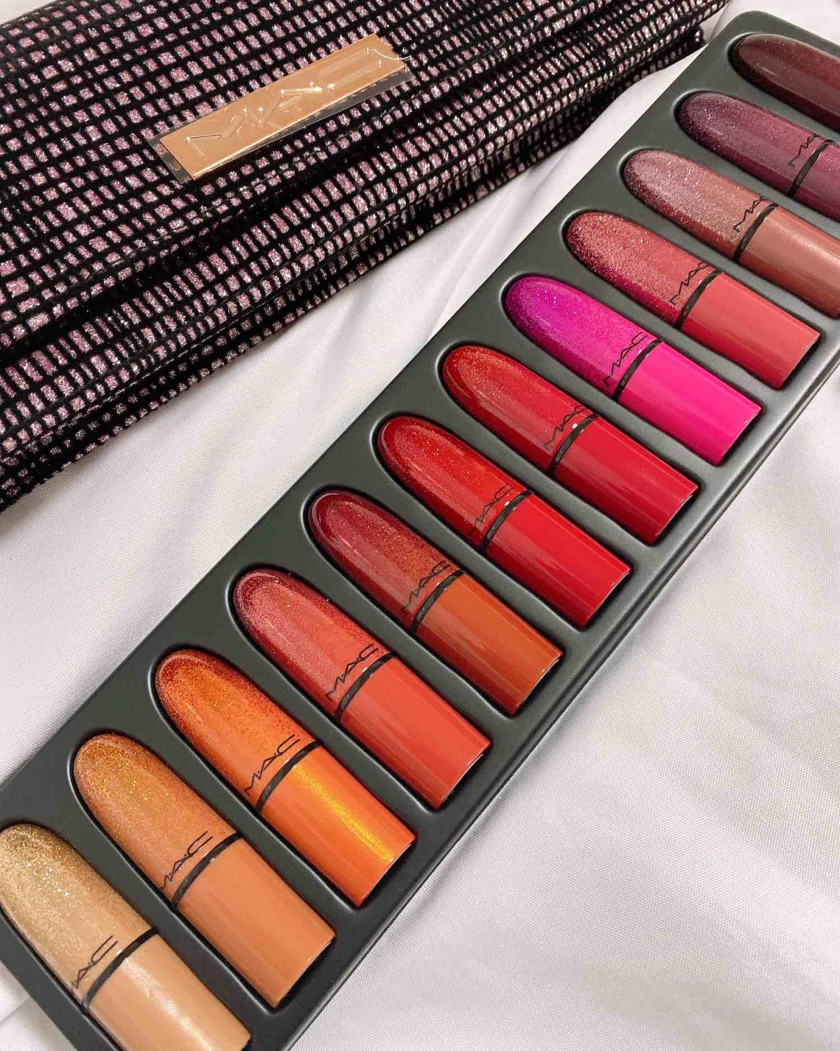 MAC圣诞限定12色渐变口红套盒🎄  这是mac最新出的M