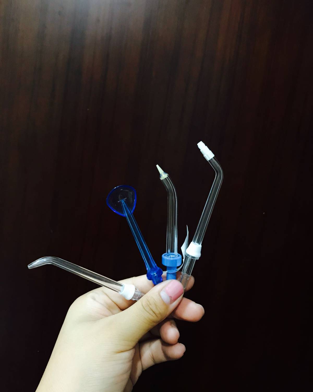 洁碧手持水牙线 这个是我继家用的之后买了一个手持的便携式的可