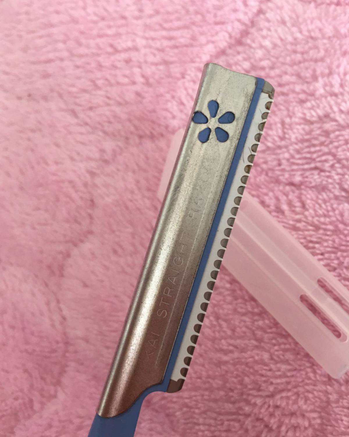 #新春打卡晒单#   贝印刮眉刀   我的眉毛虽然稀疏，毛发
