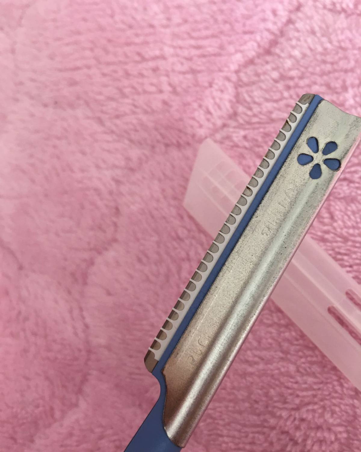 #新春打卡晒单#   贝印刮眉刀   我的眉毛虽然稀疏，毛发