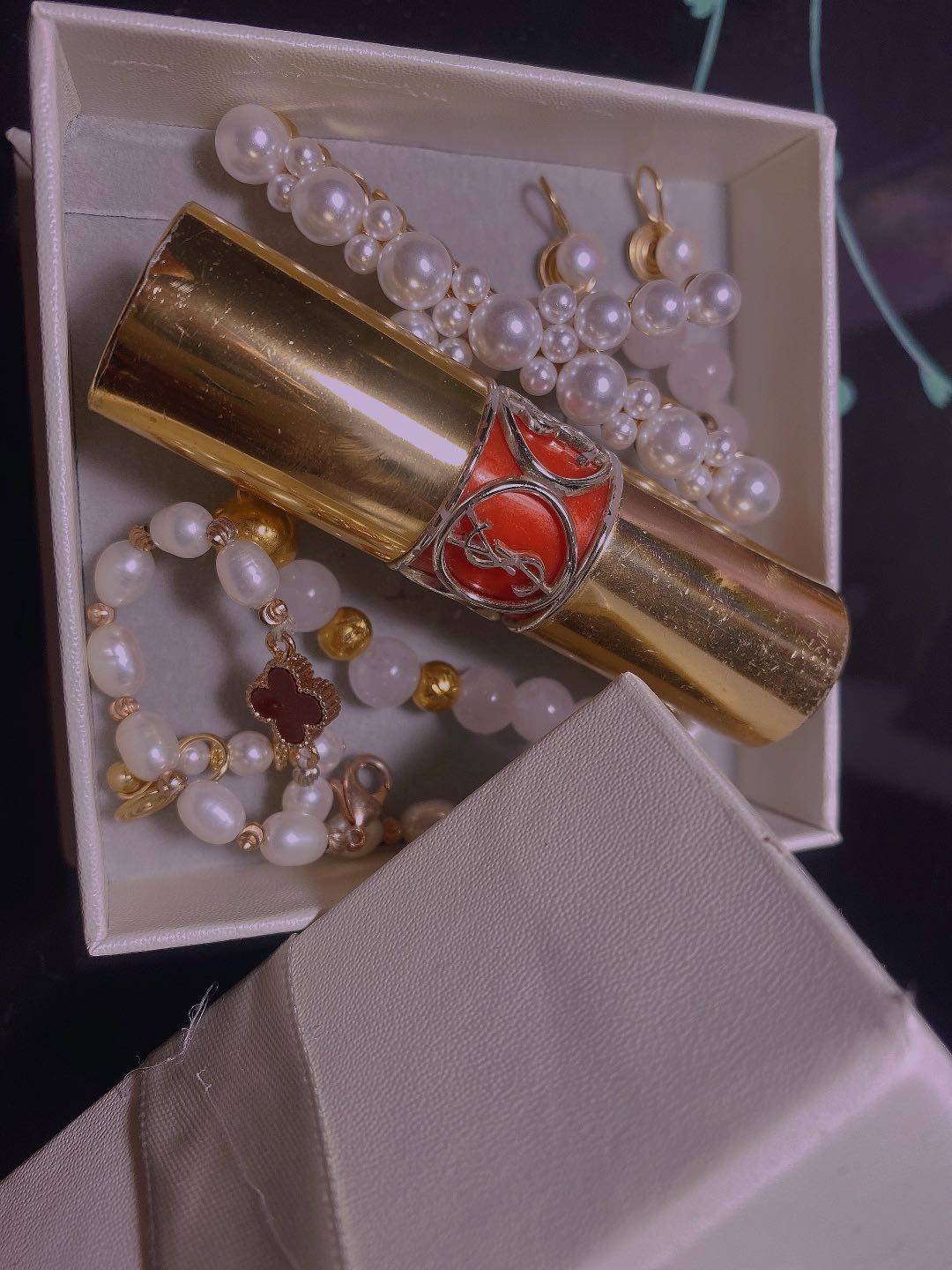 口红晒单第二弹②  YSL圆管46 当时12号和46号色同时