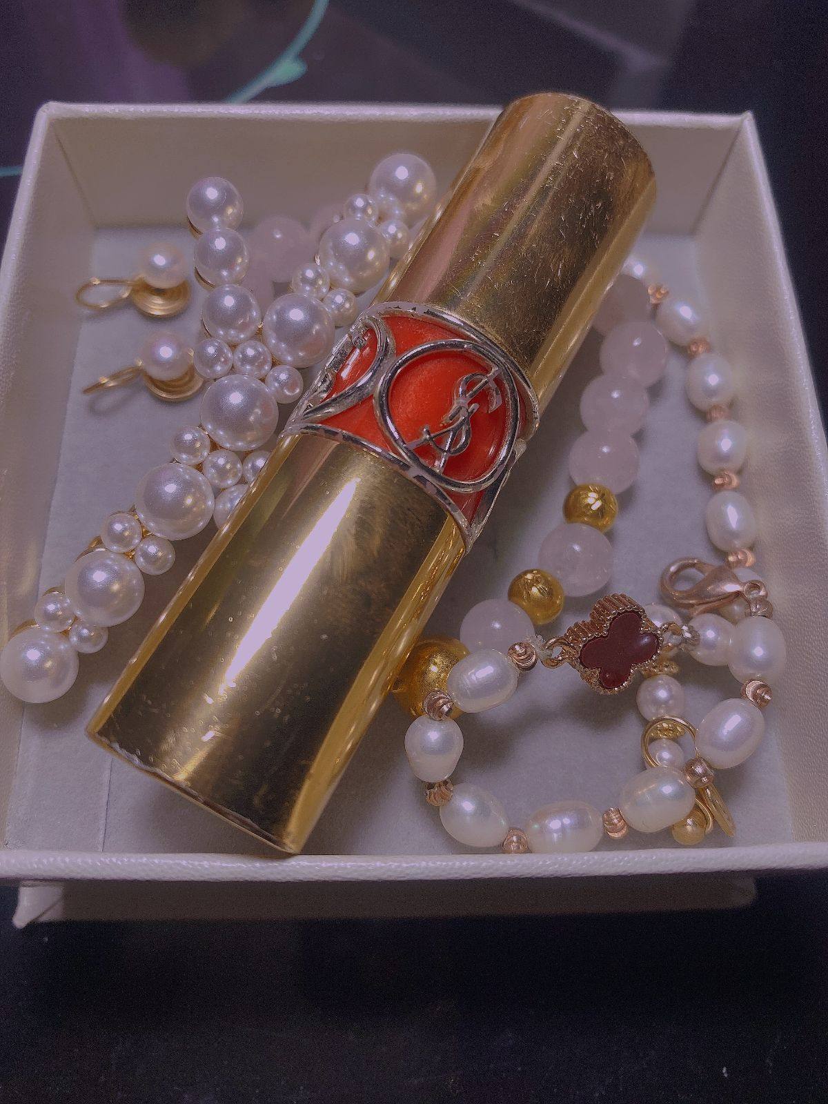 口红晒单第二弹②  YSL圆管46 当时12号和46号色同时