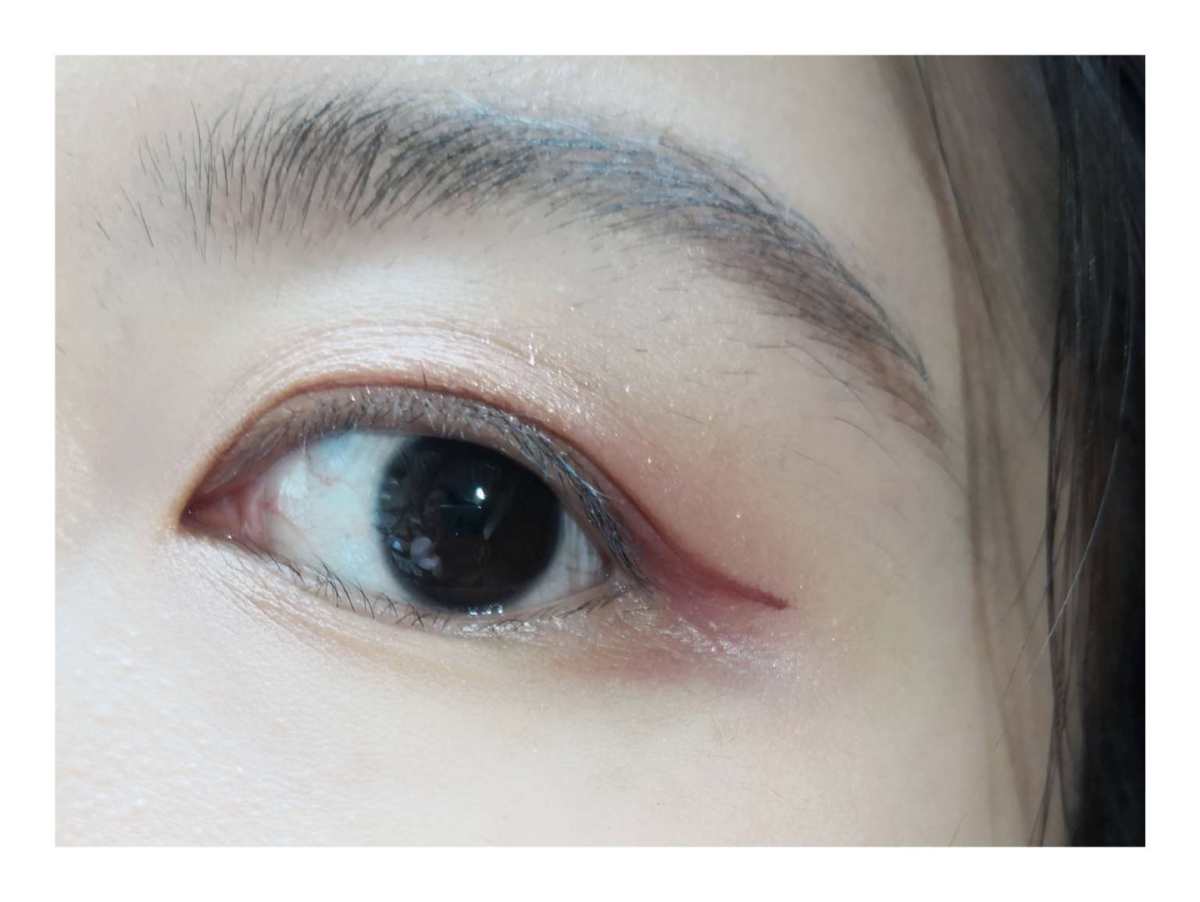 带上口罩，眼妆就更加的明显了～ 今日，来画一个温柔的玫瑰棕眼