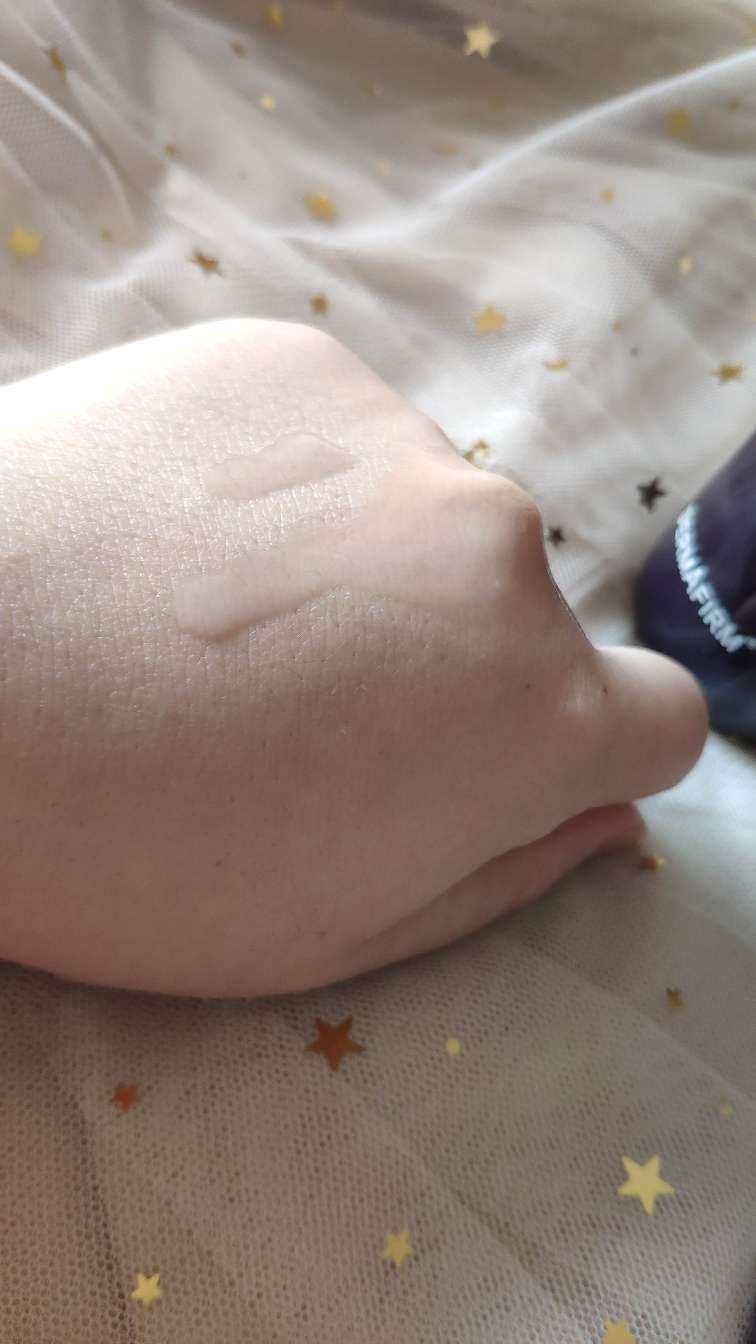 🇨🇳德妃紫苏水水乳 最近入了一套德妃紫苏水，说是黛珂紫苏