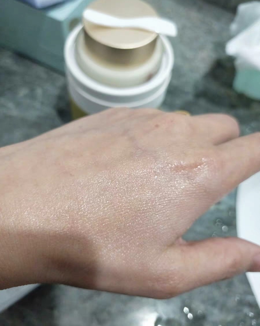 谁用过美肤宝霜？到底好不好用？李佳琦直播说它是界的"爱马仕"